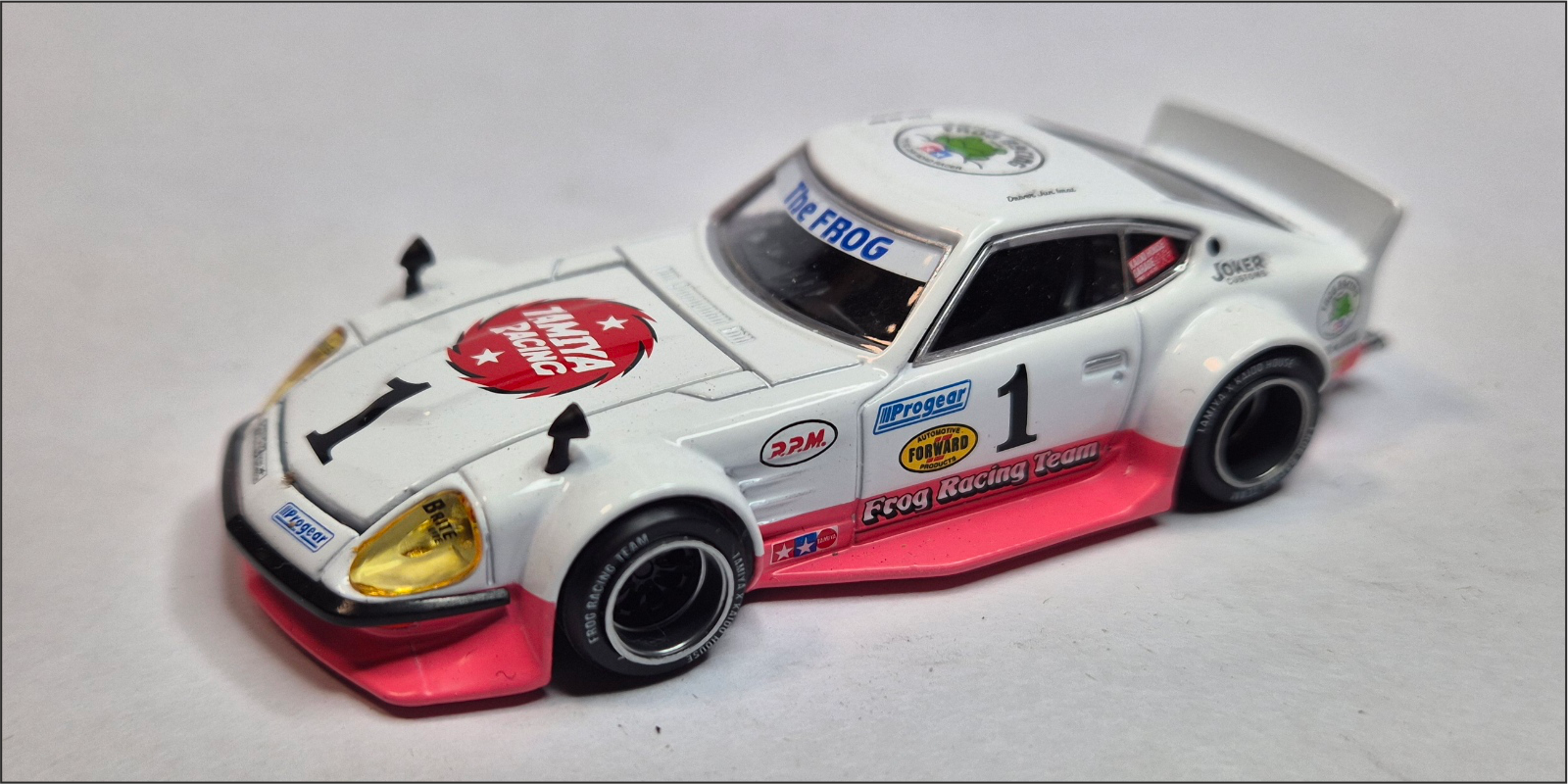 Kaido House - Nissan Fairlady "The Frog"